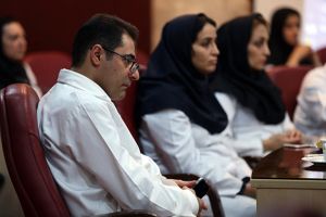 جلسه کمیته مورتالییتی مورخ 10 آبان ماه سال جاری در مرکز قلب و عروق شهید رجایی: عکس شماره 5 / 6